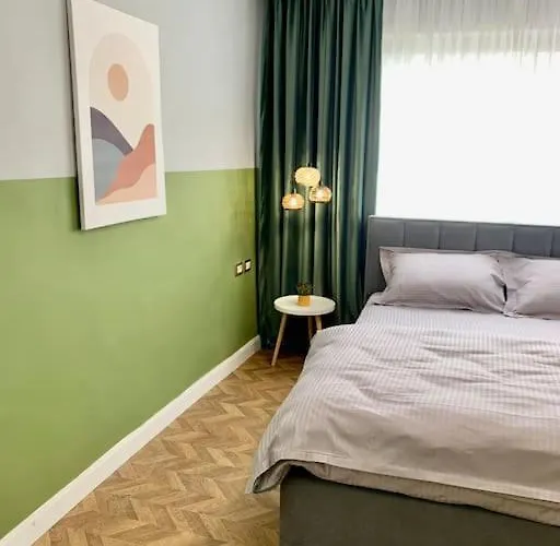 “city Center View” 2 Bedroom Apartament Tirana